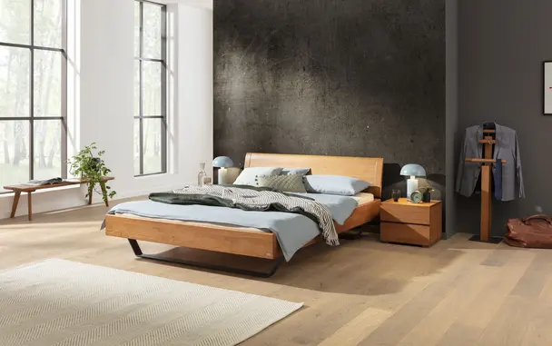Wood bed